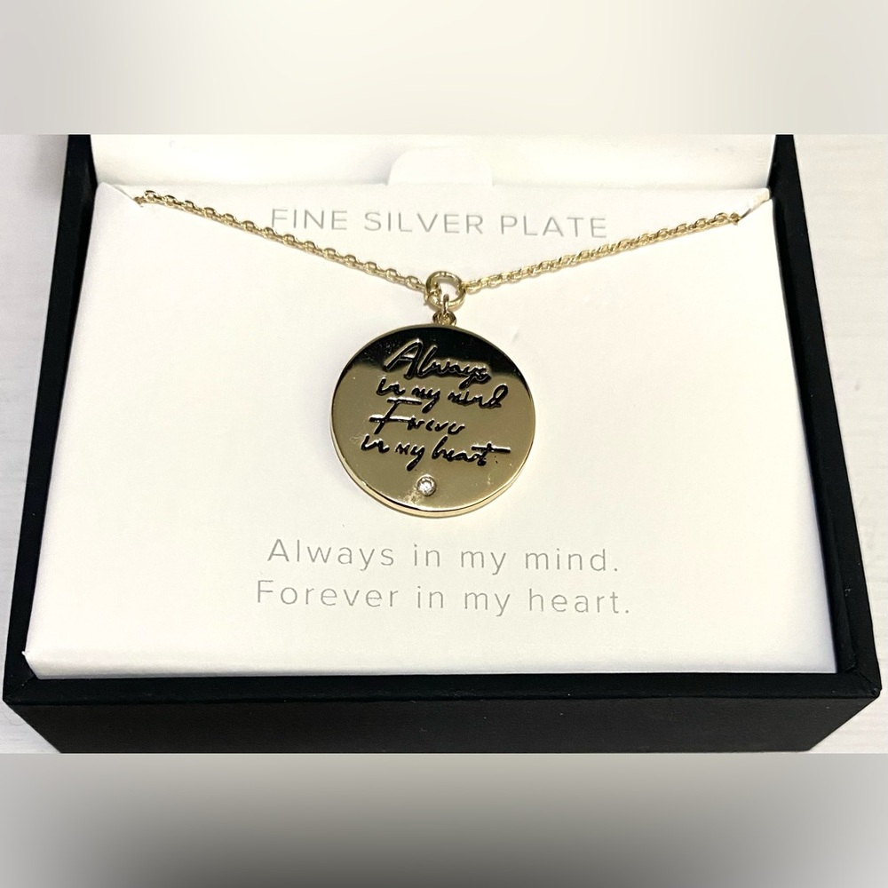 Silver Round Disc Charm Chain Necklace Always on my Mind Fall Preppy Cottagecore - Picture 2 of 13